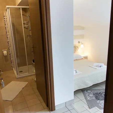 Bed Le Terrazze Bed & Breakfast Pastrengo